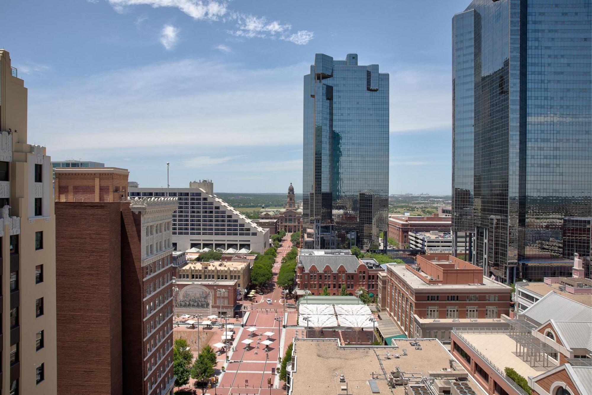 Courtyard Fort Worth Downtown/Blackstone Exterior photo